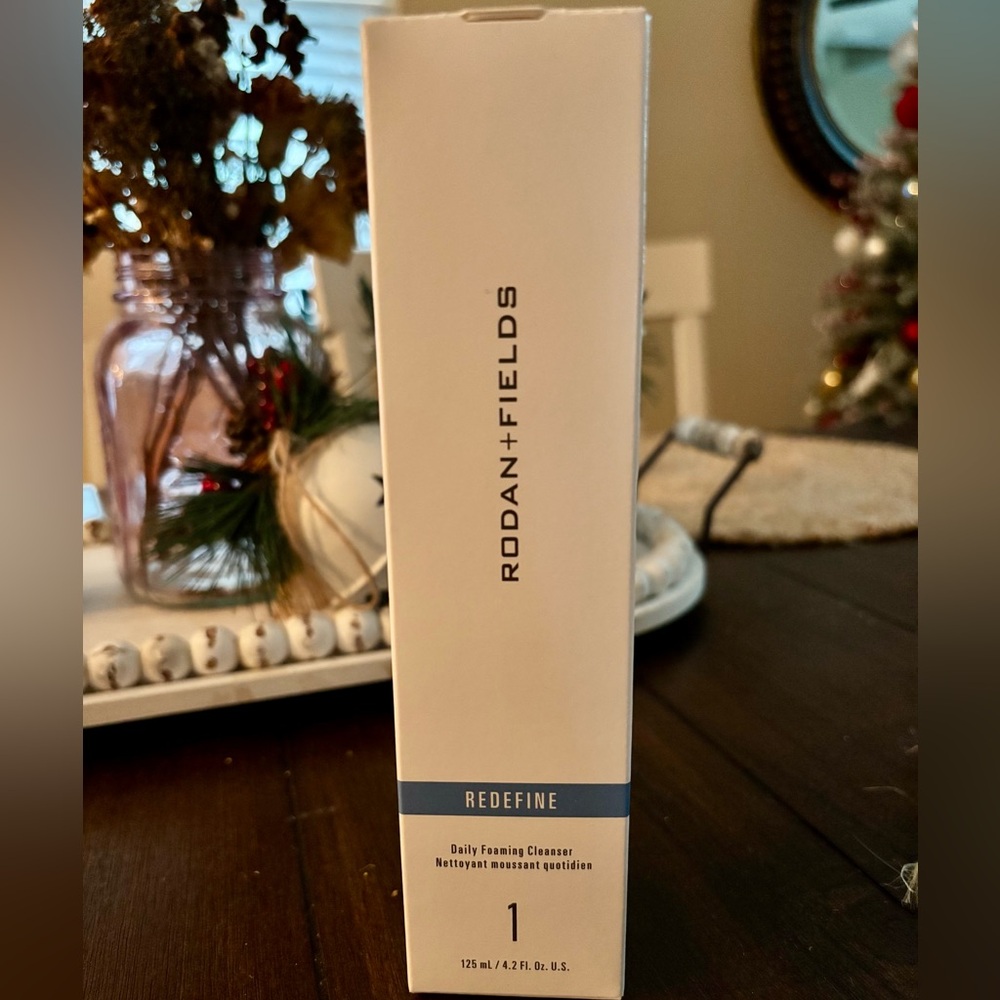 Rodan + Fields Redefine Daily Foaming Cleanser